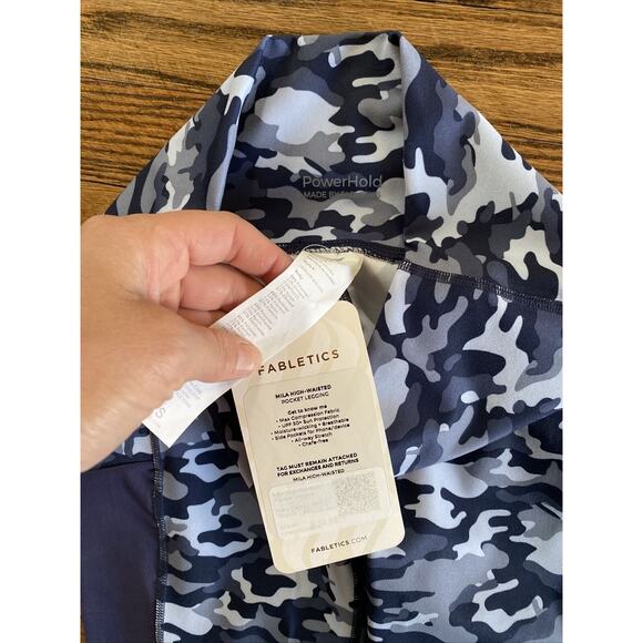 NWT Fabletics Printed Powerhold Mila High Waisted Leggings Blue Camo XXS - Picture 2 of 4